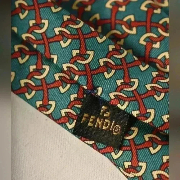 1980s FENDI Green Red Chain Motif Geometric 100% Silk  Tie 3.5" Made in Italy - Picture 4 of 6